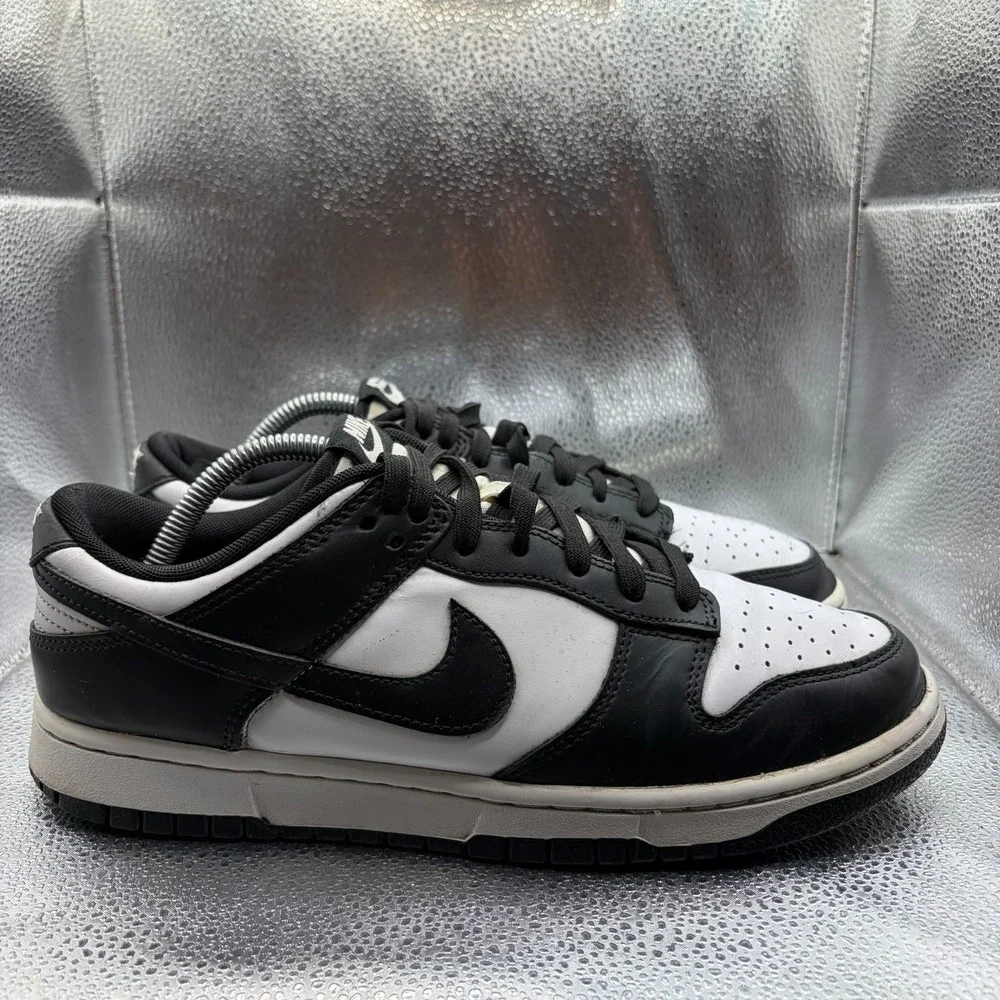 Size 9.5 Nike Dunk Low Retro Panda Black White Comfort Sneaker Shoes‎ DD1391-100